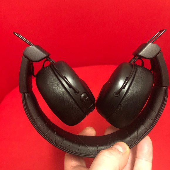 JLab Studio ANC On-Ear Wireless Headphones - Picture 6 of 7